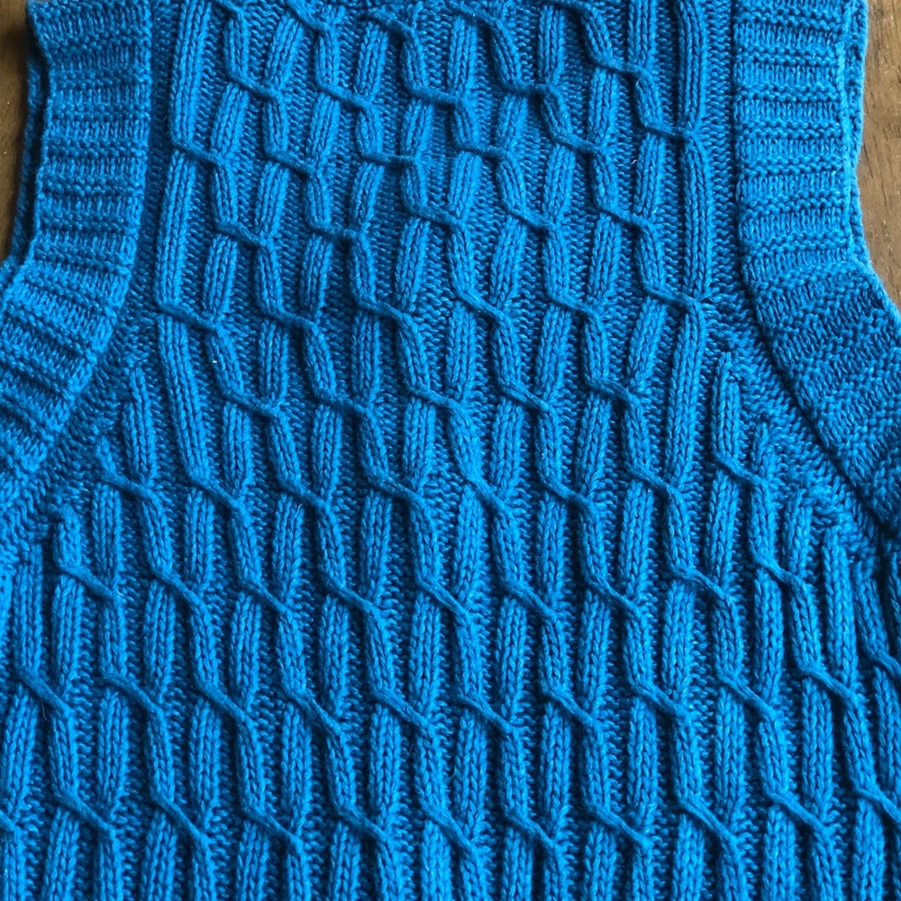 NWT Motto Crochet Sleeveless Teal Vest Size Small - Picture 8 of 8